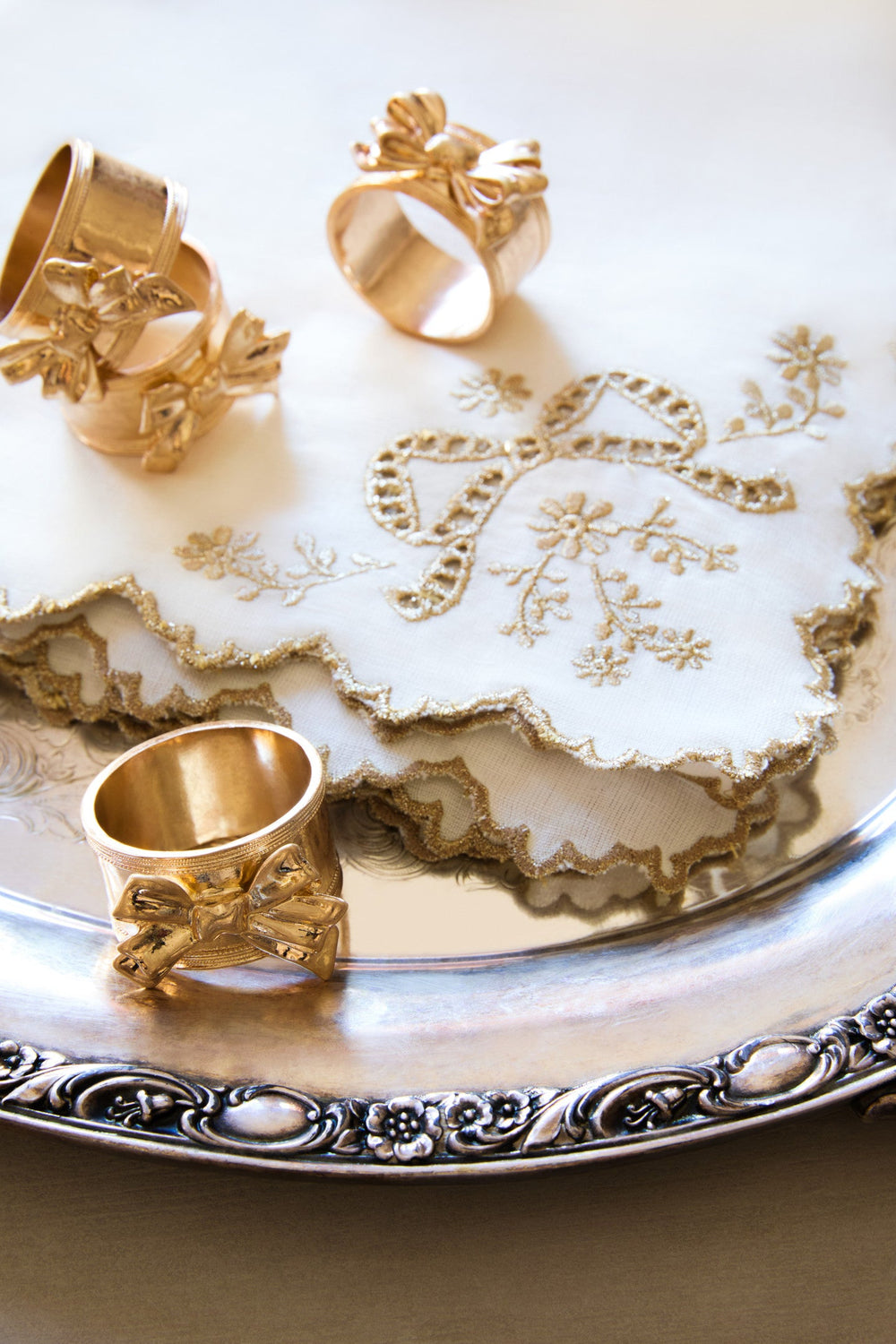 Heirloom Gold Bow Napkin Ring Set - Set Of 4 | Loveshackfancy discount